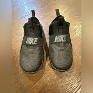 Black slip on Nike shoes for boys size 10